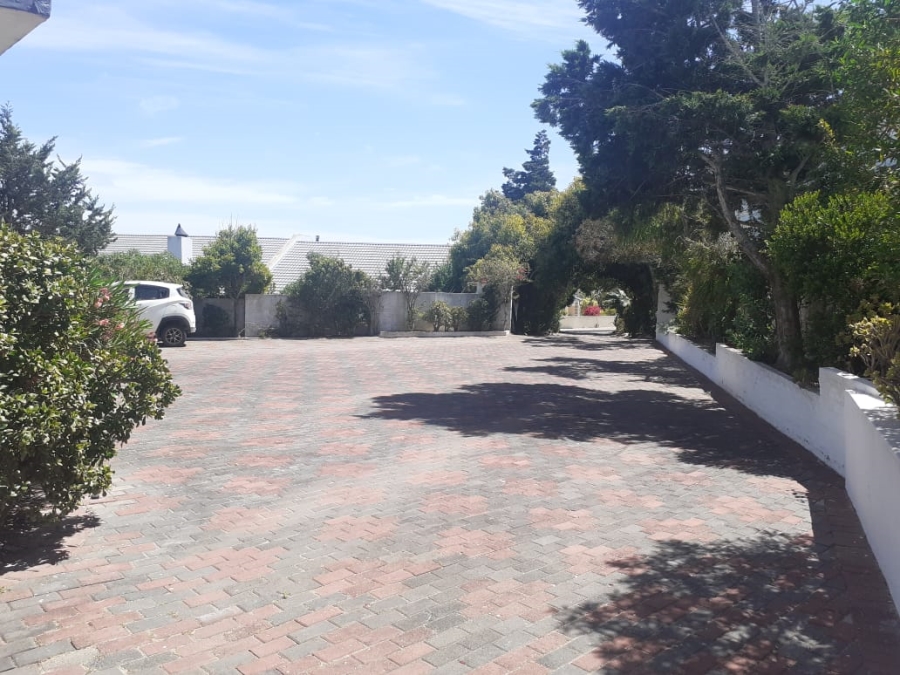 To Let 3 Bedroom Property for Rent in Country Club Western Cape